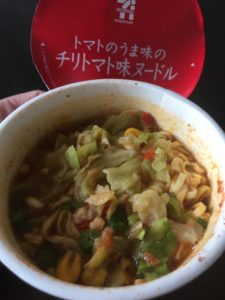 チリトマト味ヌードル